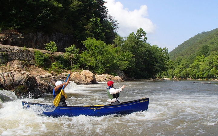 white water canoe excursions