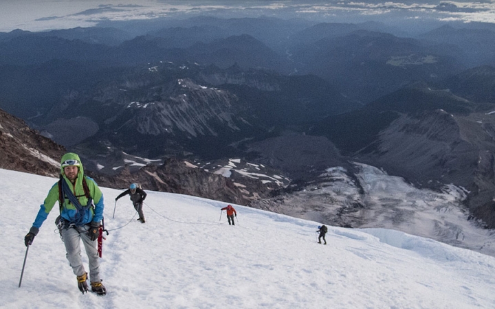 mountain climbing north cascades
